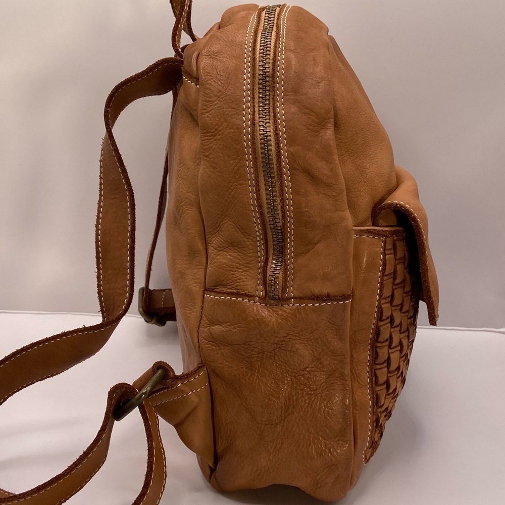Costanza Rota Italian Woven Leather Backpack - Picture 8 of 16